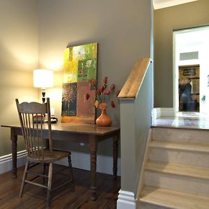Frontenac Club Inn